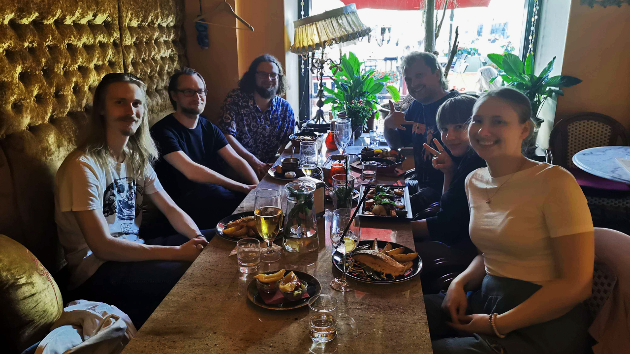 Juhendaja annab konkreetset tagasisidet praktika ülevaate ajal